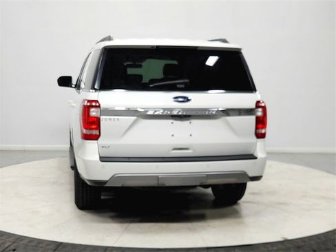 Used 2020 Ford Expedition XLT image 6