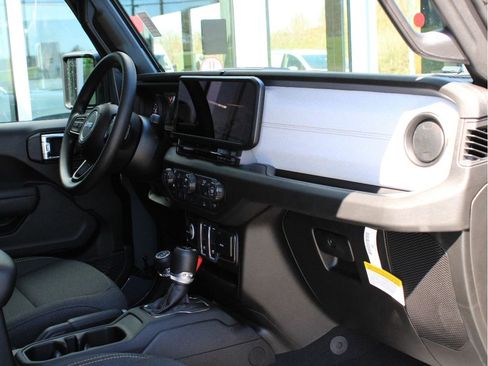 New 2026 Jeep Wrangler Sport AWD/4WD image 26