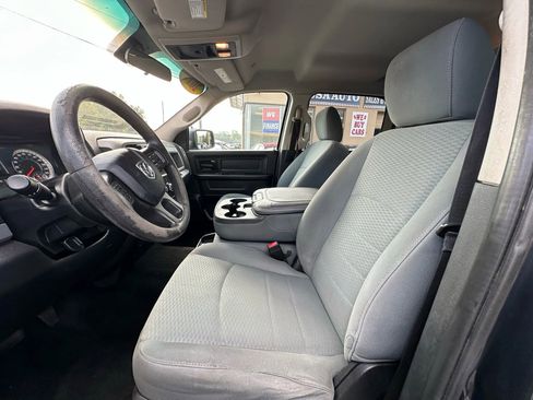 Used 2017 RAM 1500 Express image 13