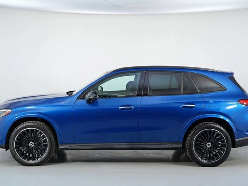 Used 2023 Mercedes-Benz GLC 300 w/ AMG Line image 55