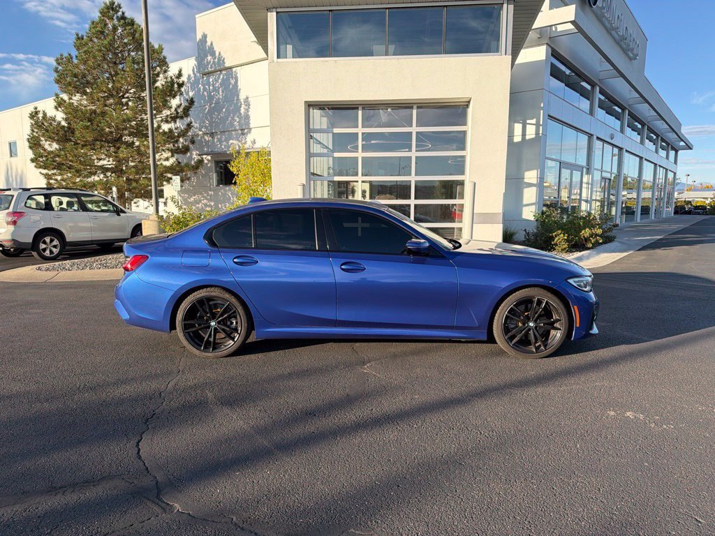 Used 2021 BMW 330i xDrive Sedan w/ M Sport Package AWD/4WD image 6