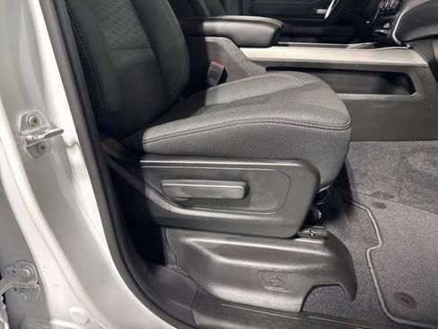 New 2026 RAM 1500 Express AWD/4WD image 49