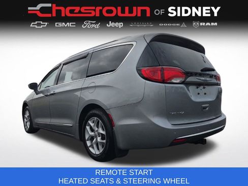 Used 2019 Chrysler Pacifica Touring-L w/ Tire & Wheel Group FWD image 15