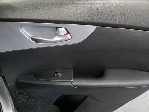 Used 2023 Kia Forte LXS FWD image 12