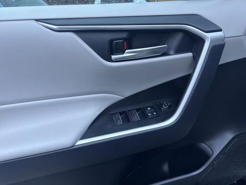 Certified 2024 Toyota RAV4 XLE w/ Convenience Package image 20