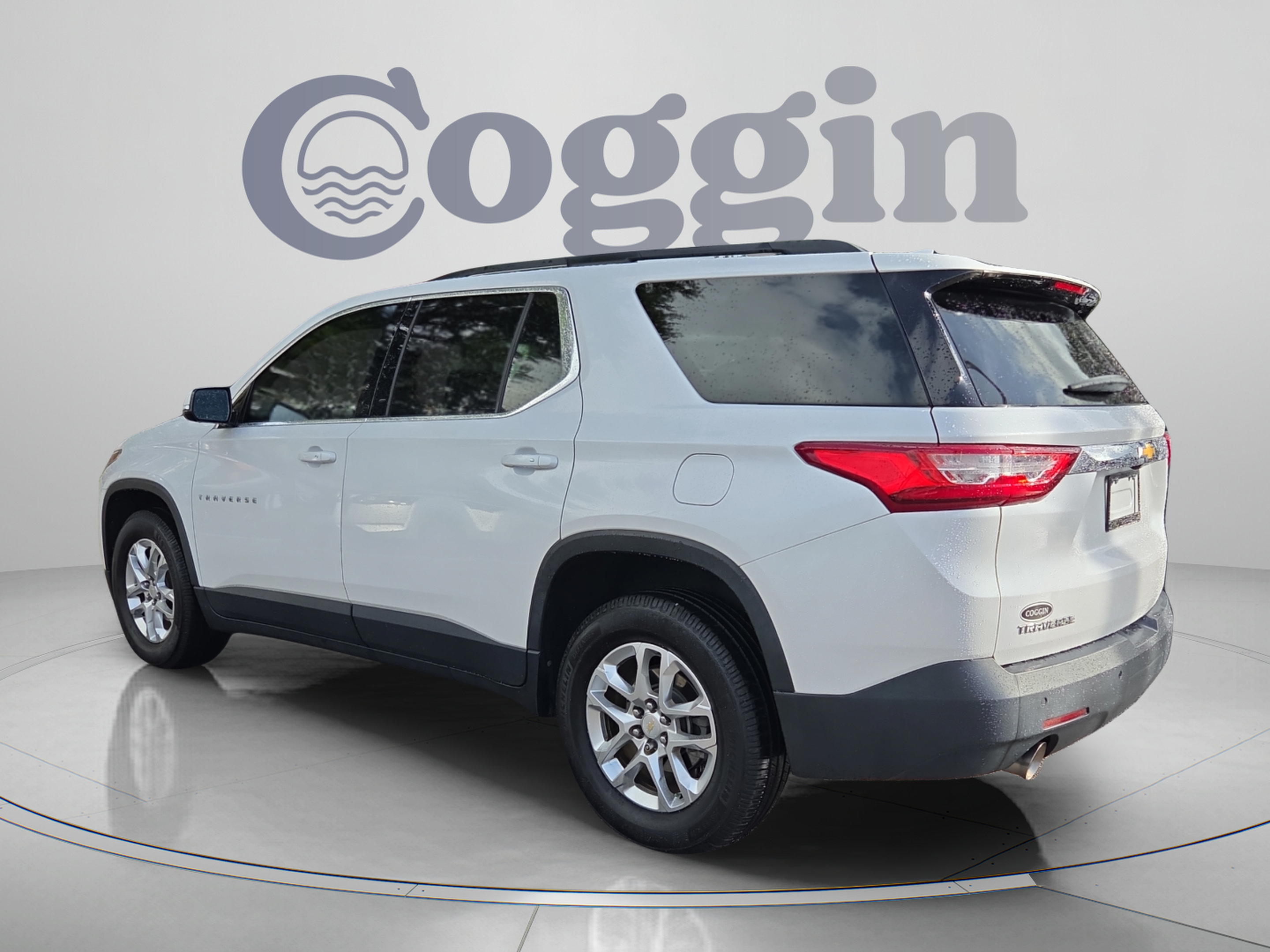 Used 2020 Chevrolet Traverse LT FWD image 3