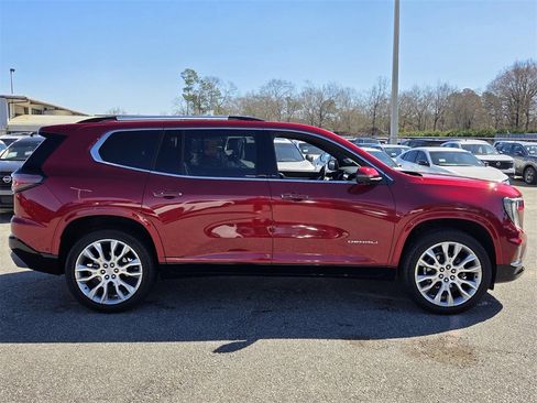 Used 2025 GMC Acadia Denali w/ Super Cruise Package image 12