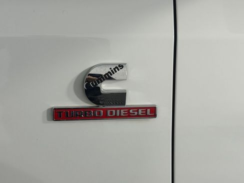 Used 2024 RAM 2500 Laramie image 13