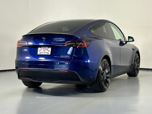 Used 2022 Tesla Model Y Performance AWD/4WD image 7