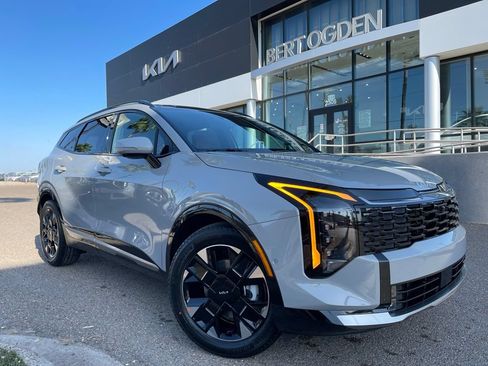 New 2026 Kia Sportage SX FWD image 1