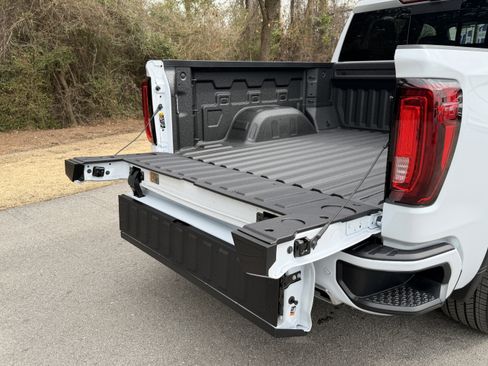 New 2026 GMC Sierra 1500 Denali w/ Denali Reserve Package image 14