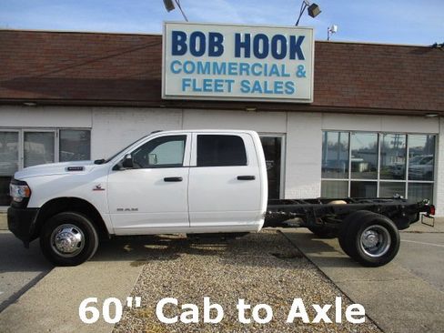 Used 2022 RAM 3500 Tradesman w/ Chrome Appearance Group image 19