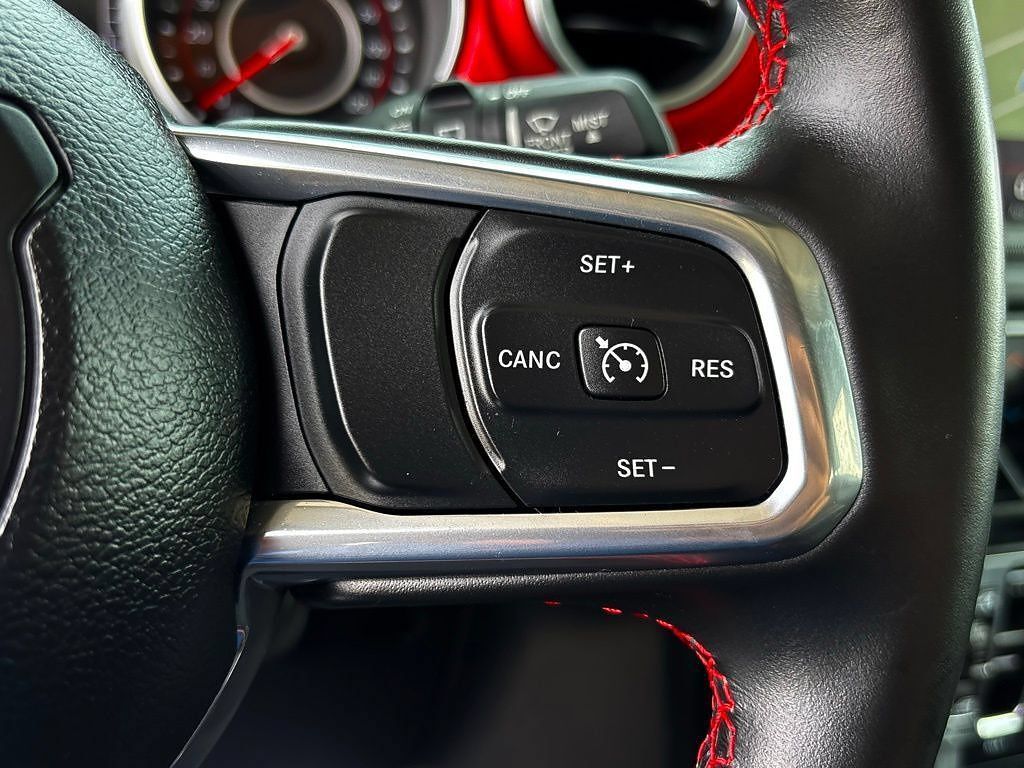Used 2022 Jeep Wrangler Unlimited Rubicon AWD/4WD image 18