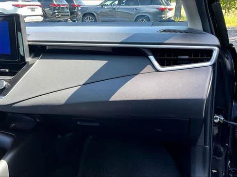 Used 2023 Toyota Corolla LE AWD/4WD image 26
