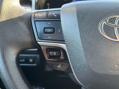 Used 2025 Toyota Camry LE image 17