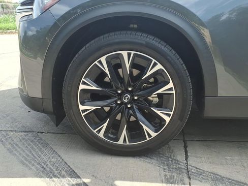 Used 2024 MAZDA CX-90 Plug-In Hybrid w/ Premium Pkg AWD/4WD image 24