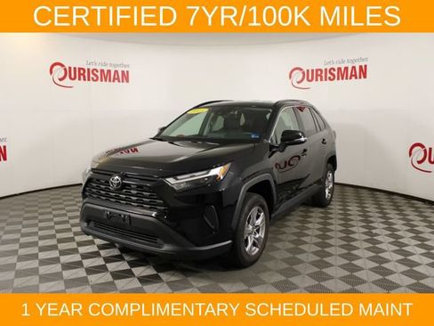 Used 2025 Toyota RAV4 XLE AWD/4WD image 2