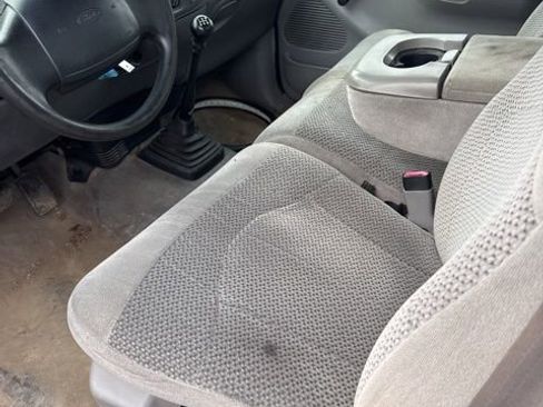 Used 2000 Ford F150 XL image 17