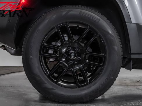 Used 2024 Land Rover Defender 110 S image 18