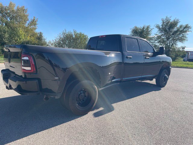 Used 2024 RAM 3500 Big Horn w/ Night Edition AWD/4WD image 3