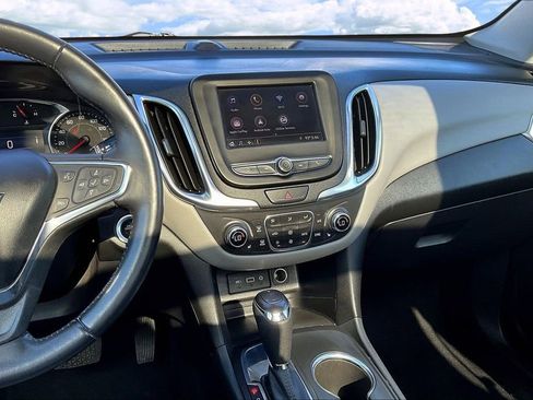 Used 2021 Chevrolet Equinox LT image 11
