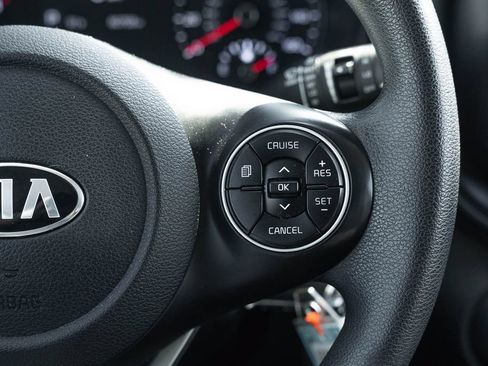 Used 2021 Kia Soul S FWD image 25