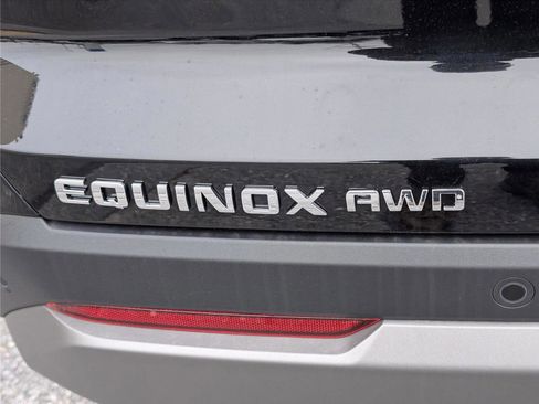 New 2026 Chevrolet Equinox LT w/ Convenience Package II image 5