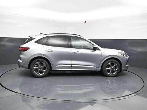 Used 2024 Ford Escape ST-Line FWD image 11