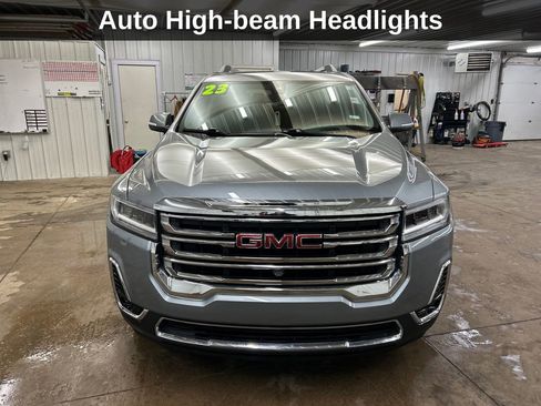 Used 2023 GMC Acadia SLT w/ Technology Package image 10