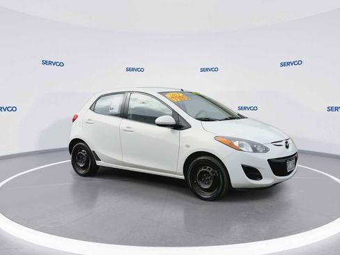 Used 2013 MAZDA MAZDA2 Sport image 2