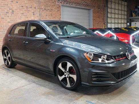 Used 2017 Volkswagen GTI S FWD image 2