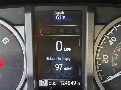 Used 2018 Toyota Tacoma SR5 image 11