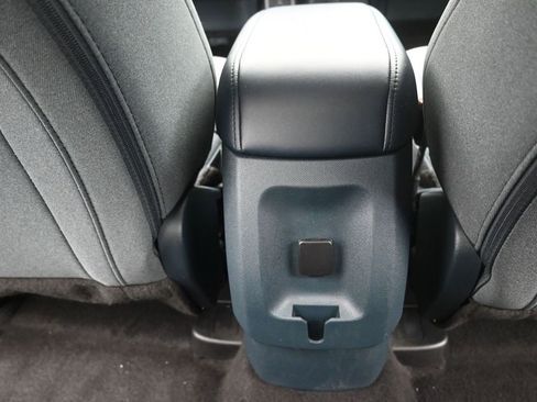 Used 2024 Ford Maverick XLT image 14