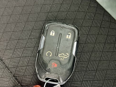 Used 2021 Chevrolet Silverado 1500 LT w/ Z71 Off-Road Package image 36