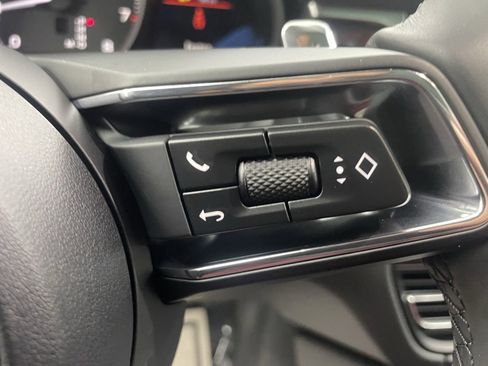 Certified 2026 Porsche Macan Turbo image 8