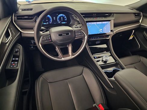 New 2026 Jeep Grand Cherokee L Limited AWD/4WD image 7