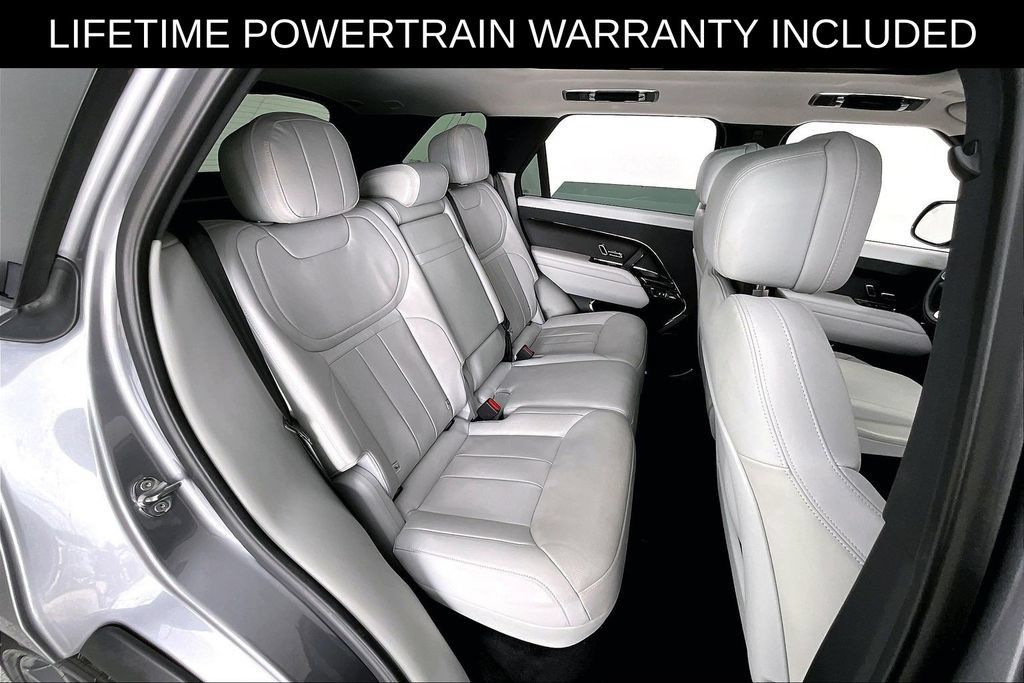 Used 2024 Land Rover Range Rover Sport SE AWD/4WD image 35