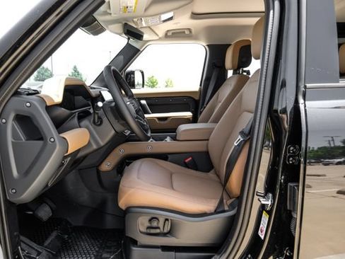 New 2026 Land Rover Defender 110 S AWD/4WD image 4