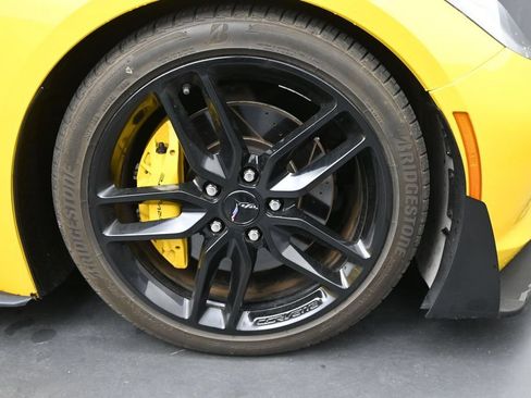 Used 2014 Chevrolet Corvette Stingray Coupe w/ 3LT Preferred Equipment Group RWD image 21