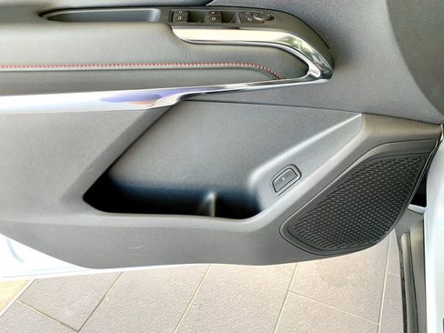 Used 2026 Chevrolet Traverse Z71 w/ Driver Confidence Package AWD/4WD image 14