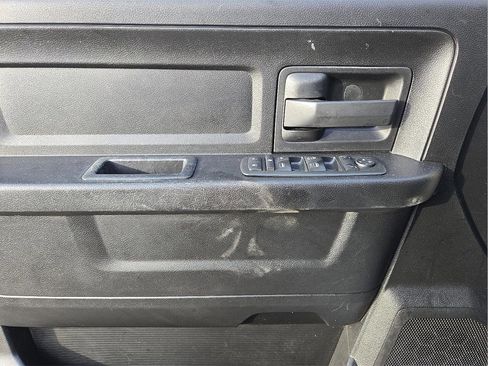 Used 2014 RAM 1500 Express image 13