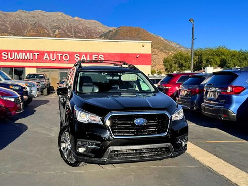 Used 2022 Subaru Ascent Limited w/ Technology Package AWD/4WD image 2