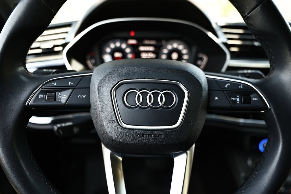 Certified 2023 Audi Q3 2.0T Premium w/ Black Optic Sport Package AWD/4WD image 31