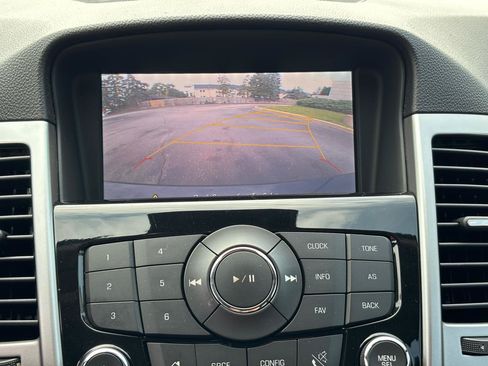 Used 2015 Chevrolet Cruze LT w/ RS Package FWD image 22