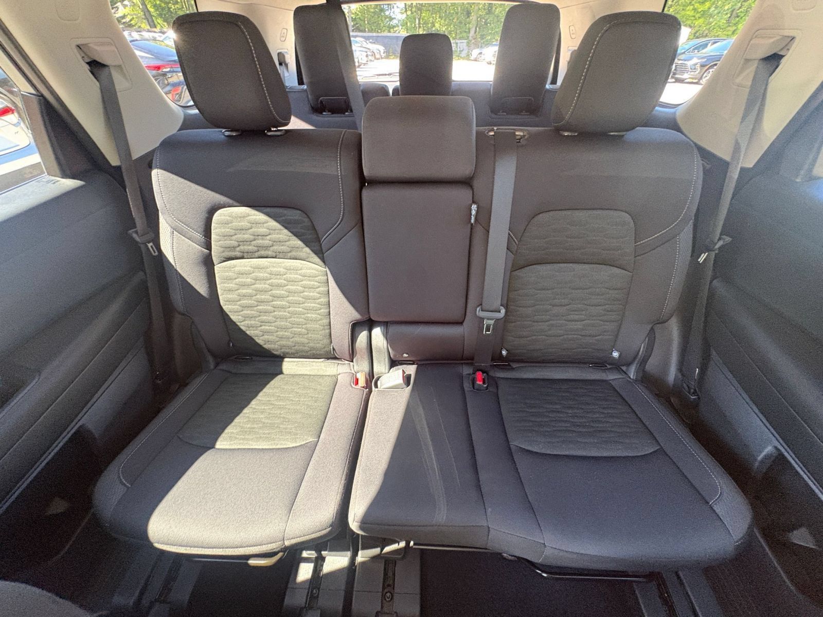 Used 2026 Nissan Pathfinder SV AWD/4WD image 38