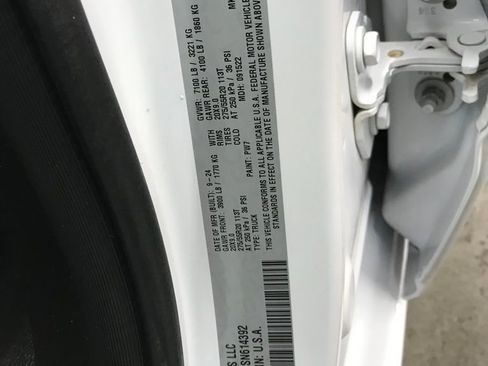 Used 2025 RAM 1500 Laramie image 46