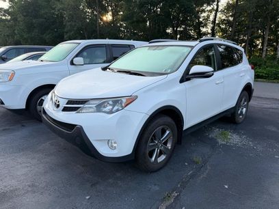 Used 2015 Toyota RAV4 XLE w/ Four Season Floor Mat Package