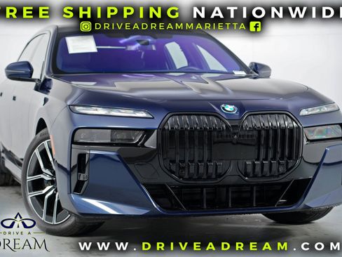 Used 2024 BMW i7 xDrive60 w/ Executive Package image 2