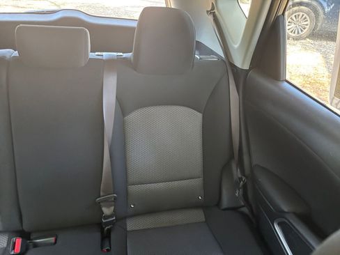 Used 2025 Kia Soul LX w/ LX Technology Package FWD image 36