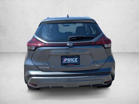 Used 2024 Nissan Kicks SV FWD image 7